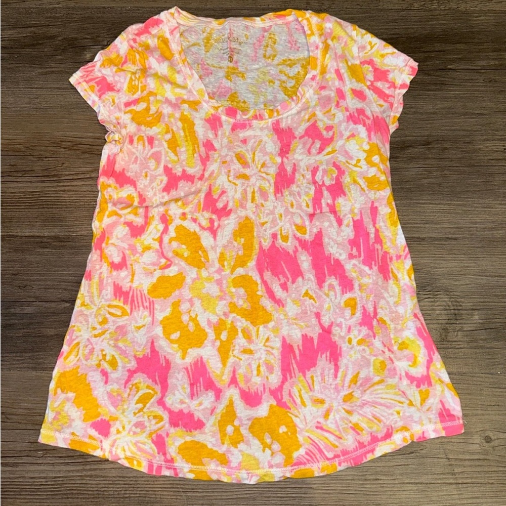 Lilly Pulitzer T-shirt size xs pink yellow and white